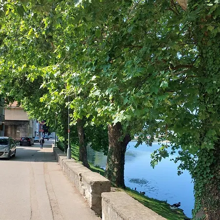 Trebisnjica Riverside Apartment *